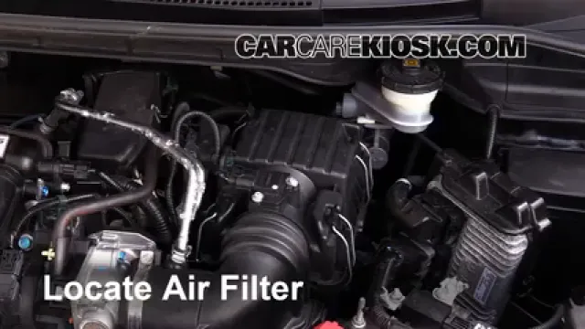 2015 Honda Fit EX 1.5L 4 Cyl. Filtre à air (moteur) Changement